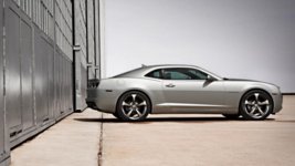 2013-camaro-coupe-photo-videos-exterior-stage-1920x1080-02.jpg