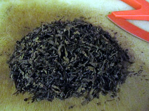 Perique20131104_1019_shredRubbed_300.jpg