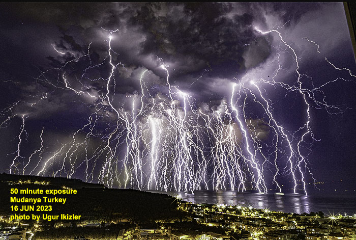 lightning_strikes_MudanyaTurkey50min20230616_Ugur Ikizler.jpg