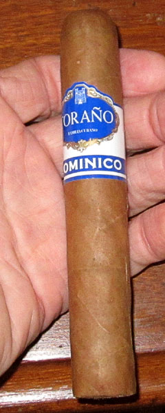 Garden20261005_7863_cigar_ToranoDominico_600v.jpg