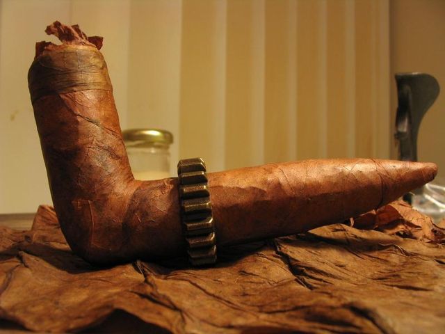 MarcL_20140830b_cigarPipe.jpg