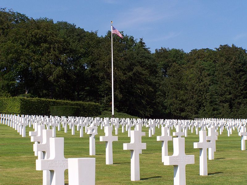 800px-American_Cemetery_Luxembourg_Rear.jpg
