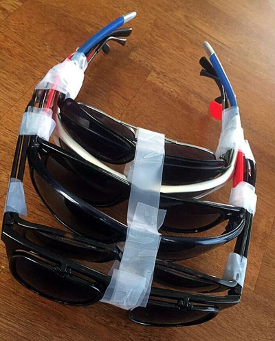 Micah20170821_5_eclipseGlasses_500.jpg