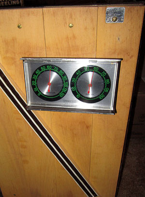 Garden20130226_569_humidorDoor_300.jpg